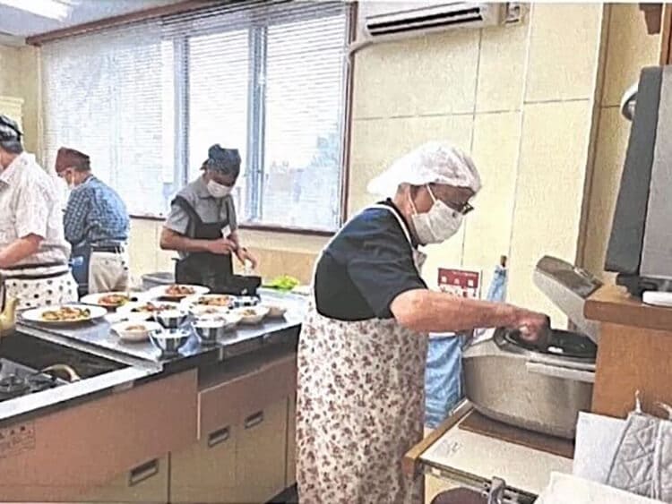 男性料理教室の様子