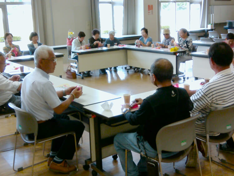 ひとり暮らし高齢者ふれあい会食事業の様子